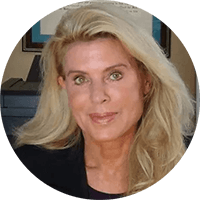 Kim Crawford, M.D. concierge functional medicine specialist in Vero Beach Florida